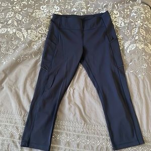 NWOT Lululemon 3/4 pants